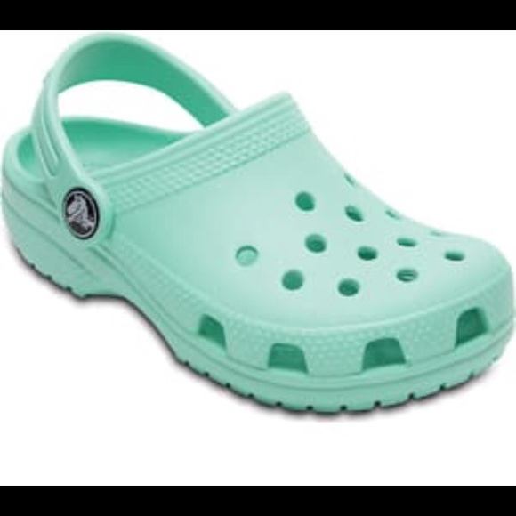 crocs m5w7 size